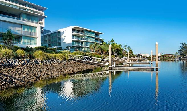 ULTIQA Freshwater Point Resort Exterior