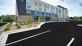 Tru by Hilton Grand Rapids Airport Exterior
