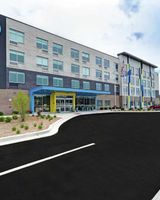 Tru by Hilton Grand Rapids Airport