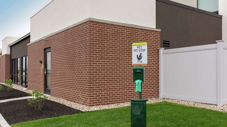 Home2 Suites by Hilton Indianapolis Arpt Exterior