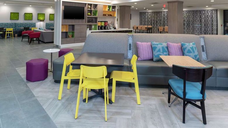 <b>Home2 Suites by Hilton Indianapolis Arpt Lobby</b>. Images powered by <a href="https://iceportal.shijigroup.com/" title="IcePortal" target="_blank">IcePortal</a>.