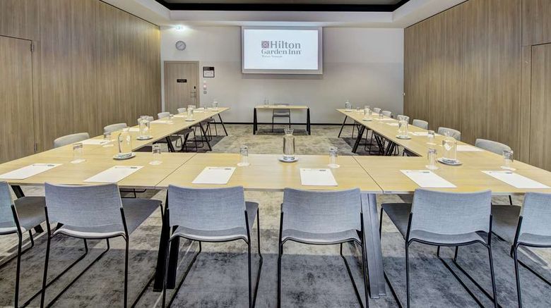 <b>Hilton Garden Inn Wiener Neustadt Meeting</b>. Images powered by <a href="https://iceportal.shijigroup.com/" title="IcePortal" target="_blank">IcePortal</a>.