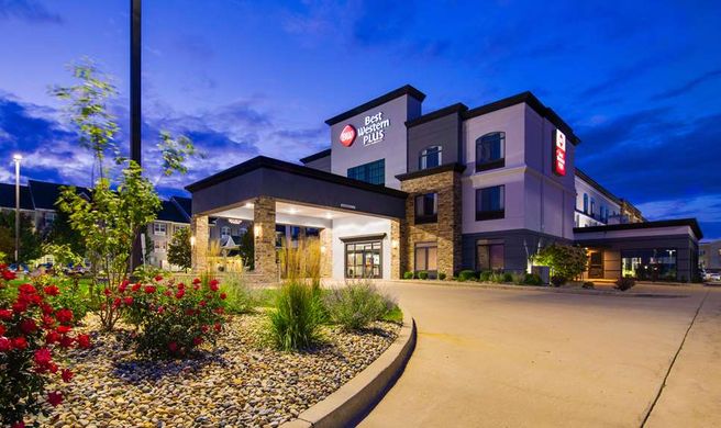 Best Western Plus Champaign/Urbana Inn Exterior