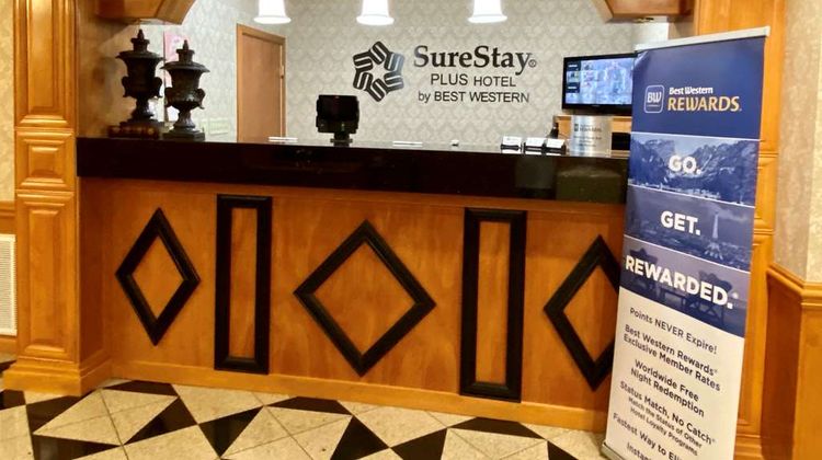 SureStay Plus Hotel by BW Warner Robins Lobby