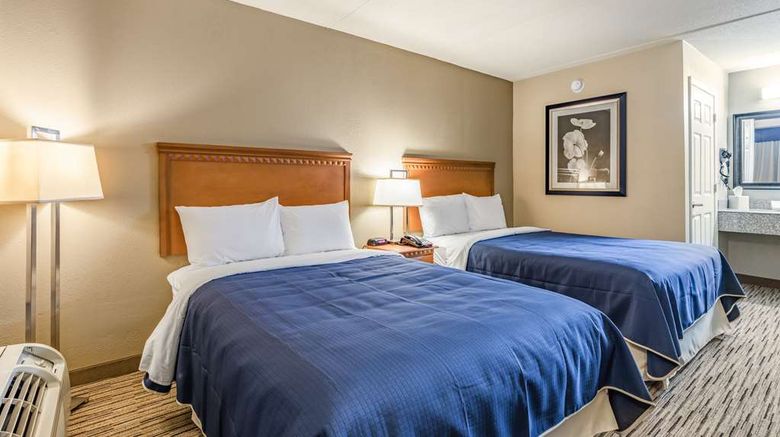 <b>SureStay Hotel by Best Western Tupelo N Room</b>. Images powered by <a href="https://iceportal.shijigroup.com/" title="IcePortal" target="_blank">IcePortal</a>.