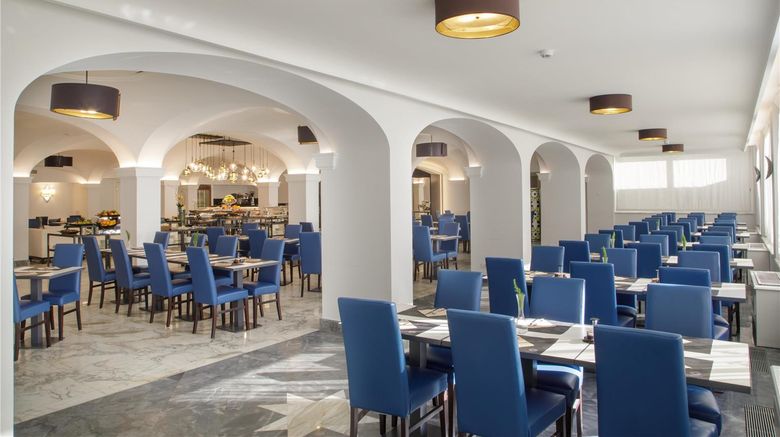 <b>Hotel Shangri-La Roma Restaurant</b>. Images powered by <a href="https://iceportal.shijigroup.com/" title="IcePortal" target="_blank">IcePortal</a>.
