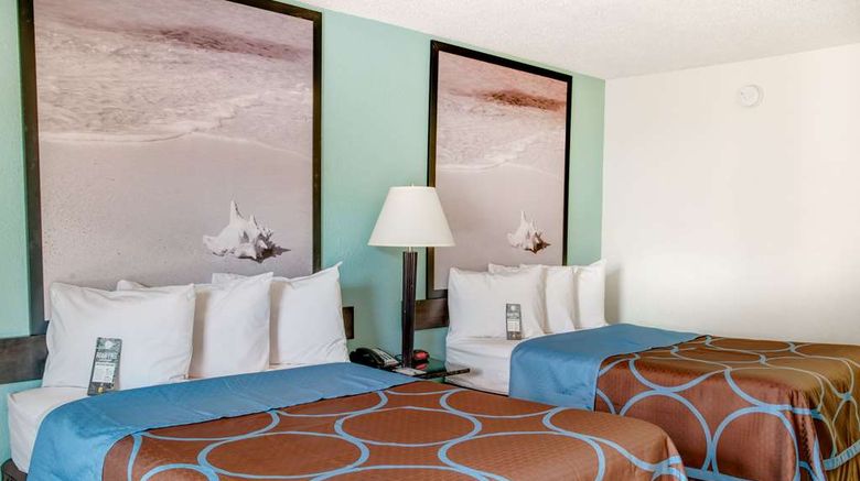 <b>Super 8 by Wyndham St. Petersburg Room</b>. Images powered by <a href="https://iceportal.shijigroup.com/" title="IcePortal" target="_blank">IcePortal</a>.