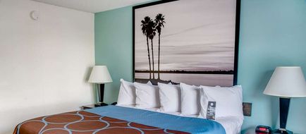 Super 8 by Wyndham St. Petersburg Room