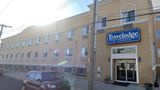 Travelodge by Wyndham Ozone Park Exterior