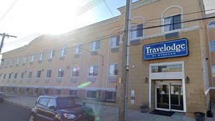 Travelodge by Wyndham Ozone Park