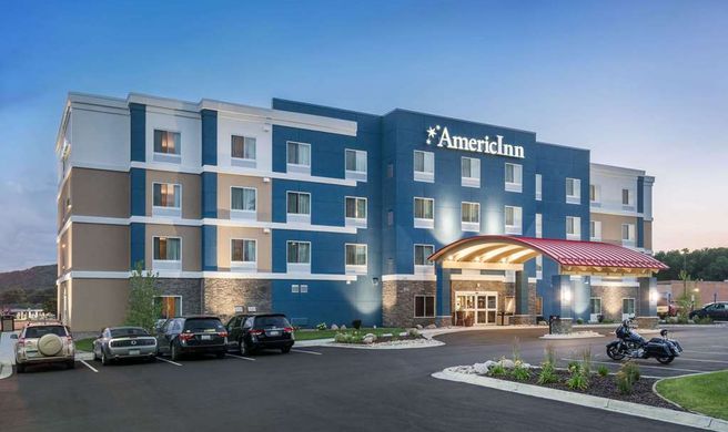 AmericInn by Wyndham Sioux Falls Exterior