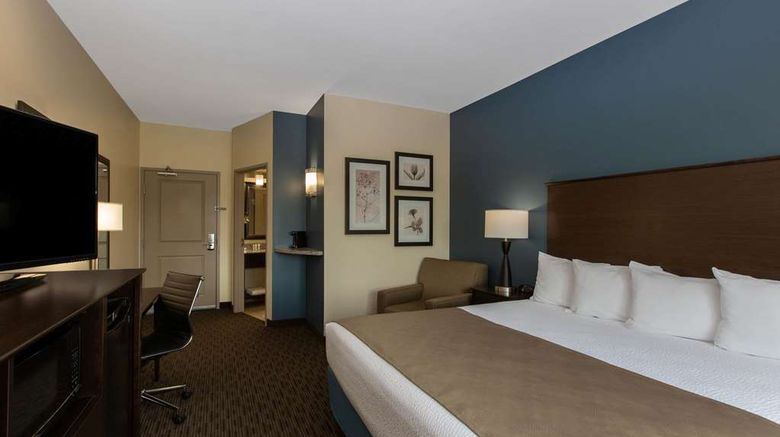 <b>AmericInn by Wyndham Sioux Falls Room</b>. Images powered by <a href="https://iceportal.shijigroup.com/" title="IcePortal" target="_blank">IcePortal</a>.