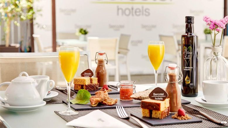 <b>Sercotel Hotel JC1 Murcia Restaurant</b>. Images powered by <a href="https://iceportal.shijigroup.com/" title="IcePortal" target="_blank">IcePortal</a>.