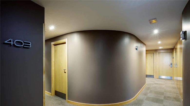<b>Hotel Sercotel Portales Lobby</b>. Images powered by <a href="https://iceportal.shijigroup.com/" title="IcePortal" target="_blank">IcePortal</a>.