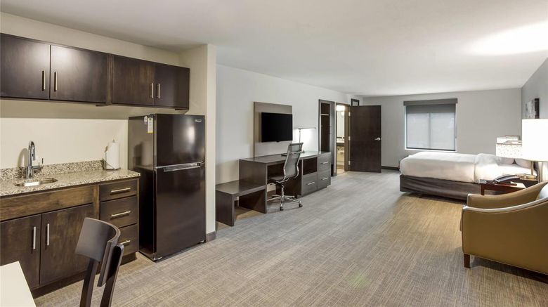 <b>MainStay Suites Logan Room</b>. Images powered by <a href="https://iceportal.shijigroup.com/" title="IcePortal" target="_blank">IcePortal</a>.