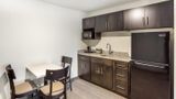 <b>MainStay Suites Logan Room</b>. Images powered by <a href="https://iceportal.shijigroup.com/" title="IcePortal" target="_blank">IcePortal</a>.