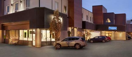 Travelodge by Wyndham Alma Exterior