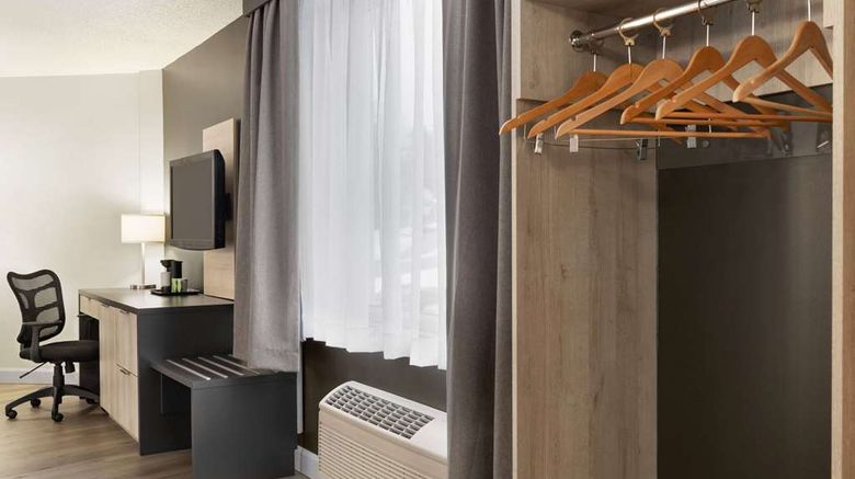 <b>Travelodge by Wyndham Alma Room</b>. Images powered by <a href="https://iceportal.shijigroup.com/" title="IcePortal" target="_blank">IcePortal</a>.