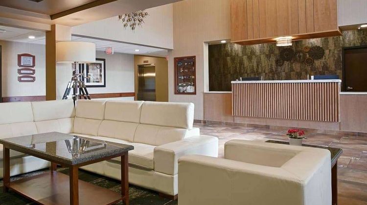 Days Inn by Wyndham Redwater Lobby