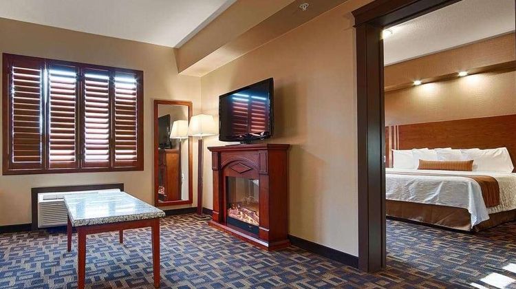 Days Inn by Wyndham Redwater Suite