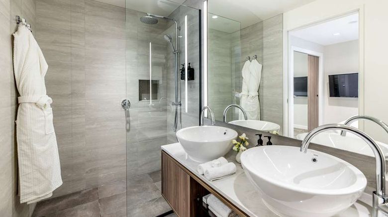 <b>Sudima Christchurch City Suite</b>. Images powered by <a href="https://iceportal.shijigroup.com/" title="IcePortal" target="_blank">IcePortal</a>.