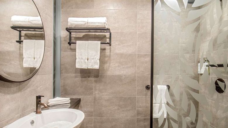 <b>Hotel 1868 Room</b>. Images powered by <a href="https://iceportal.shijigroup.com/" title="IcePortal" target="_blank">IcePortal</a>.