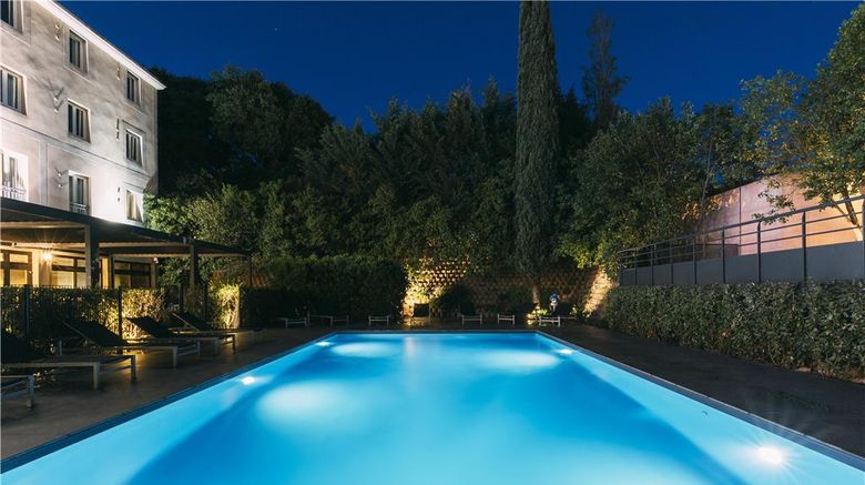 <b>Hotel Escale Oceania Aix-en-Provence Pool</b>. Images powered by <a href="https://iceportal.shijigroup.com/" title="IcePortal" target="_blank">IcePortal</a>.