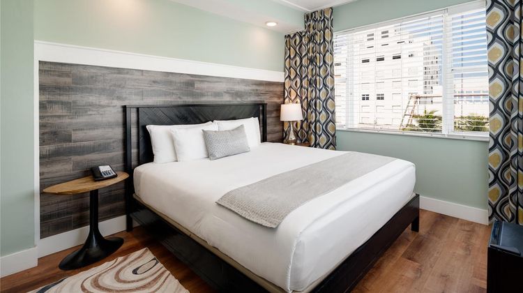 Catalina Hotel & Beach Club Room