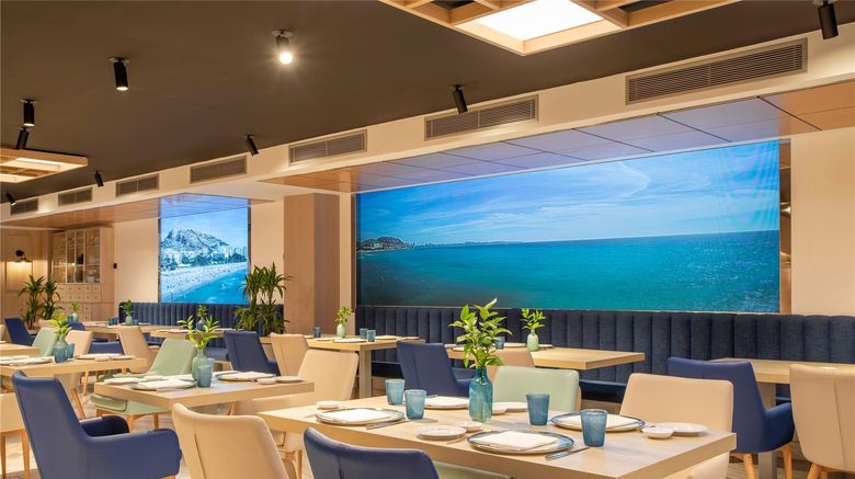 <b>The Level at Melia Alicante Restaurant</b>. Images powered by <a href="https://iceportal.shijigroup.com/" title="IcePortal" target="_blank">IcePortal</a>.