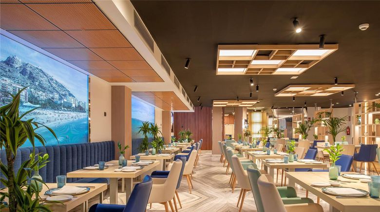 <b>The Level at Melia Alicante Restaurant</b>. Images powered by <a href="https://iceportal.shijigroup.com/" title="IcePortal" target="_blank">IcePortal</a>.