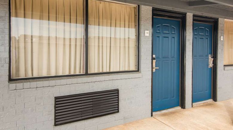 <b>Rodeway Inn Nashville Exterior</b>. Images powered by <a href="https://iceportal.shijigroup.com/" title="IcePortal" target="_blank">IcePortal</a>.
