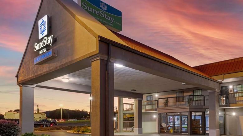 SureStay by Best Western Lenoir City Exterior. Images powered by <a href="https://iceportal.shijigroup.com" target="_blank" rel="noopener">Ice Portal</a>.