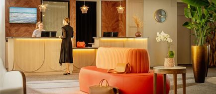 Hotel de la Baie Lobby
