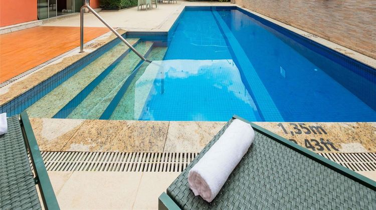 Ibis Styles Belem Nazare Hotel Pool