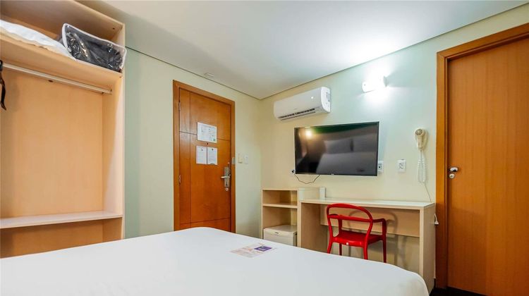 Ibis Styles Belem Batista Campos Room