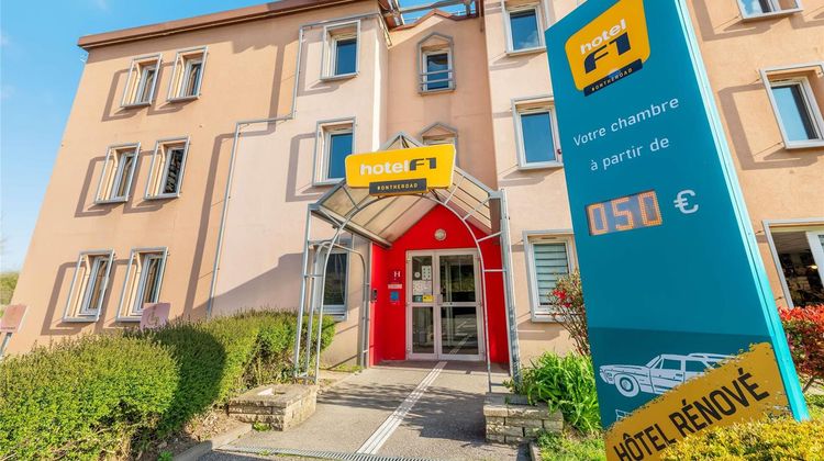 HotelF1 Lyon Bourgoin Jallieu Exterior