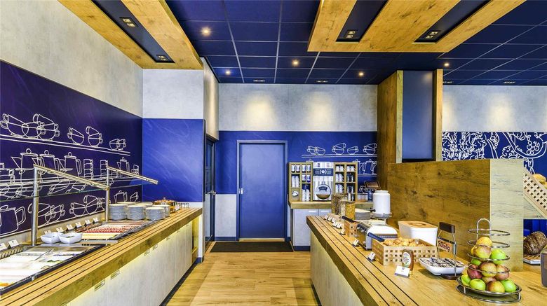 <b>Ibis Budget Bremen City Center Restaurant</b>. Images powered by <a href="https://iceportal.shijigroup.com/" title="IcePortal" target="_blank">IcePortal</a>.