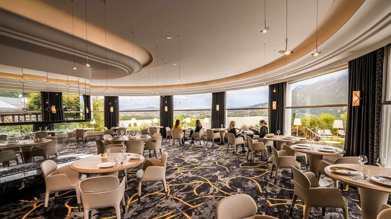 <b>Les Tresoms Lake and Spa Resort Annecy Restaurant</b>. Images powered by <a href="https://iceportal.shijigroup.com/" title="IcePortal" target="_blank">IcePortal</a>.