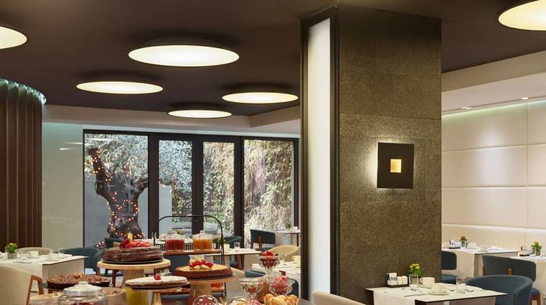<b>H10 Urquinaona Plaza Restaurant</b>. Images powered by <a href="https://iceportal.shijigroup.com/" title="IcePortal" target="_blank">IcePortal</a>.