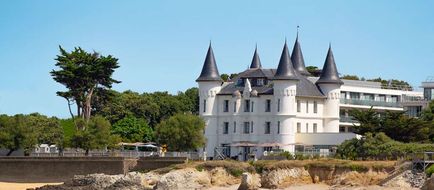 Chateau des Tourelles Thalasso Exterior