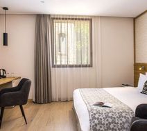 Chateau de Massillan Room