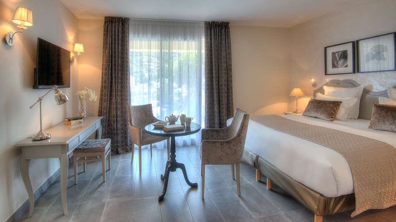 <b>La Bastide de l'Oliveraie Room</b>. Images powered by <a href="https://iceportal.shijigroup.com/" title="IcePortal" target="_blank">IcePortal</a>.