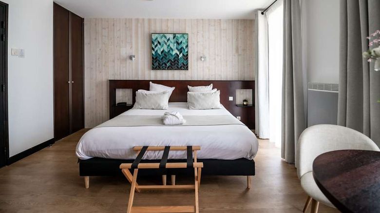 <b>Domaine de Cice-Blossac Golf Resort/Spa Room</b>. Images powered by <a href="https://iceportal.shijigroup.com/" title="IcePortal" target="_blank">IcePortal</a>.