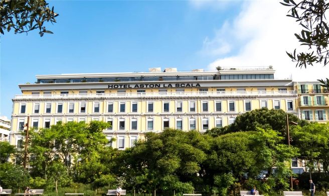 Hotel Aston La Scala Exterior