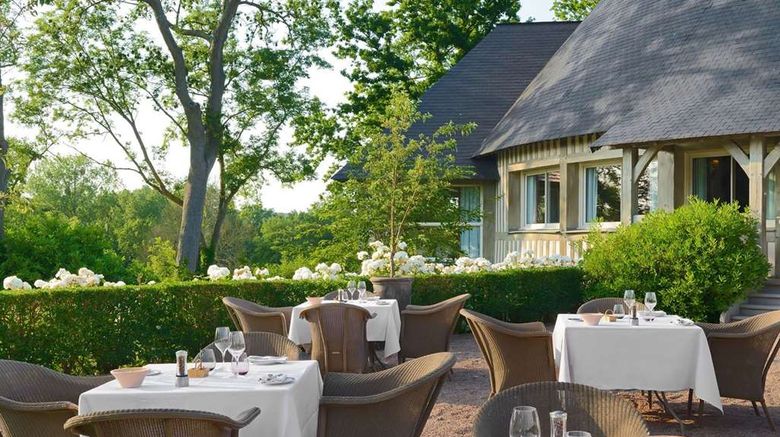 <b>Manoirs de Tourgeville Restaurant</b>. Images powered by <a href="https://iceportal.shijigroup.com/" title="IcePortal" target="_blank">IcePortal</a>.