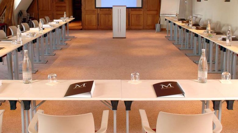 <b>Manoirs de Tourgeville Meeting</b>. Images powered by <a href="https://iceportal.shijigroup.com/" title="IcePortal" target="_blank">IcePortal</a>.