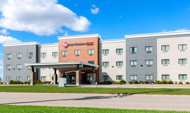Best Western Plus Morden Exterior