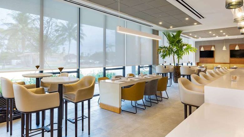 <b>Wyndham Garden FLL Airport & Cruise Port Restaurant</b>. Images powered by <a href="https://iceportal.shijigroup.com/" title="IcePortal" target="_blank">IcePortal</a>.