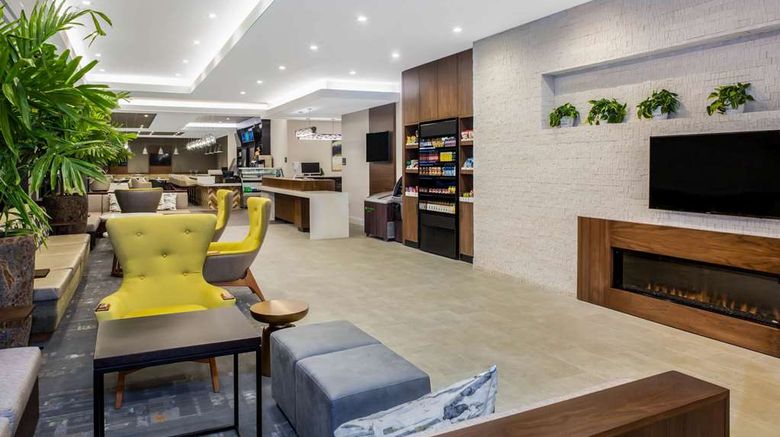 <b>Wyndham Garden FLL Airport & Cruise Port Lobby</b>. Images powered by <a href="https://iceportal.shijigroup.com/" title="IcePortal" target="_blank">IcePortal</a>.