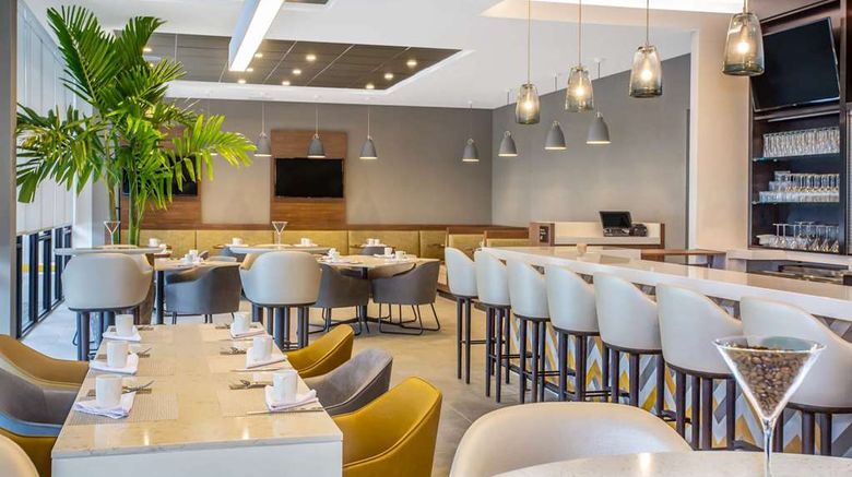 <b>Wyndham Garden FLL Airport & Cruise Port Restaurant</b>. Images powered by <a href="https://iceportal.shijigroup.com/" title="IcePortal" target="_blank">IcePortal</a>.